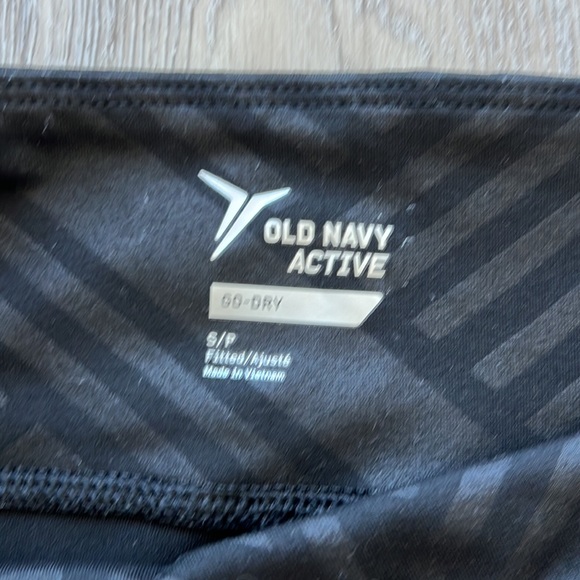 Like New Old Navy leggings size small. Black patterned - Picture 2 of 5